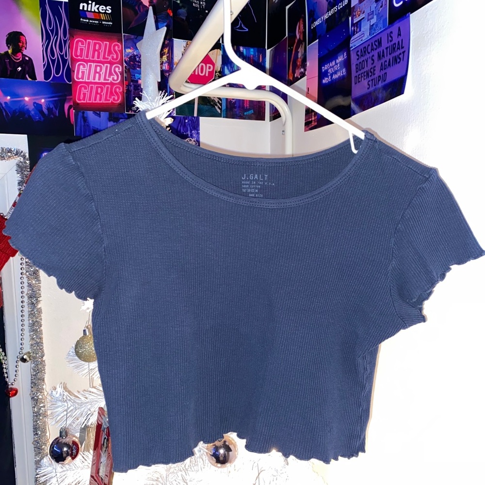 Basic brandy navy crop top